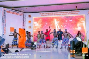 Entertainers Illuminating The Event