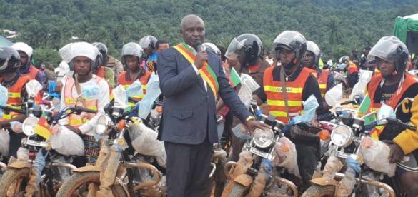 Senator enwe francis abi presents new bikes to victims whose commercial bikes were burnt in widikum