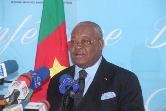 Minister Joseph Le Speaking during the press conference