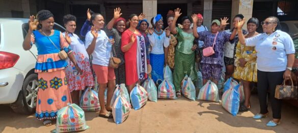 IDP beneficiaries expressing gratitude