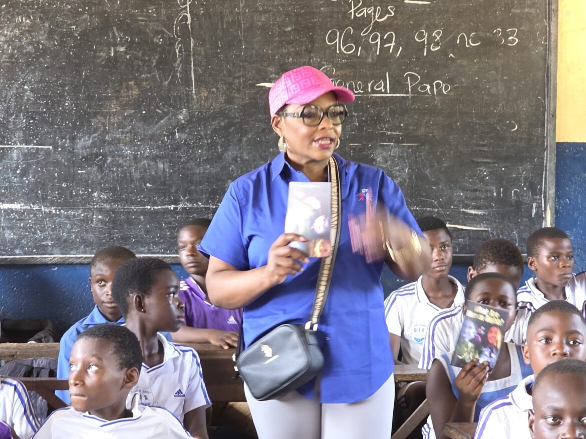 Dr Kate in the classroom